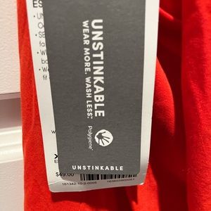 Red lightweight workout tank